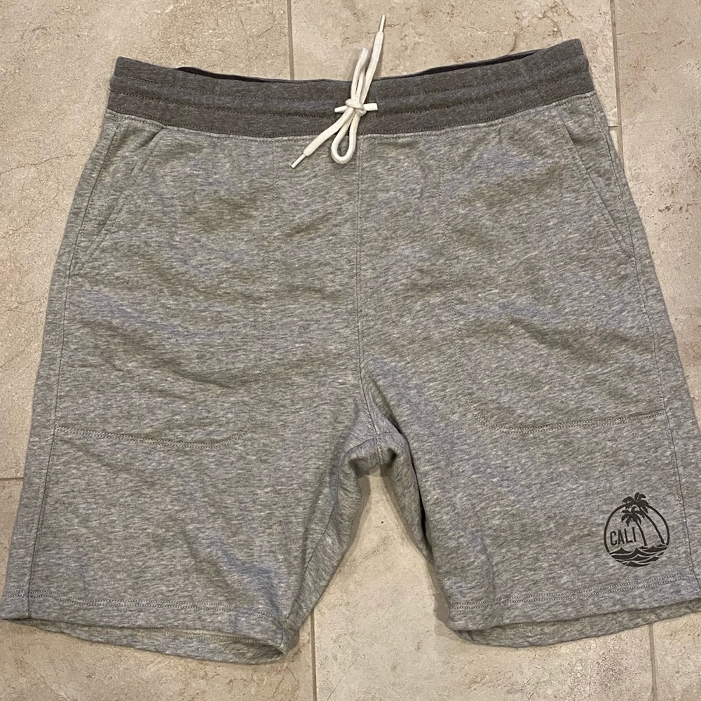 Men’s Old Navy Shorts Large